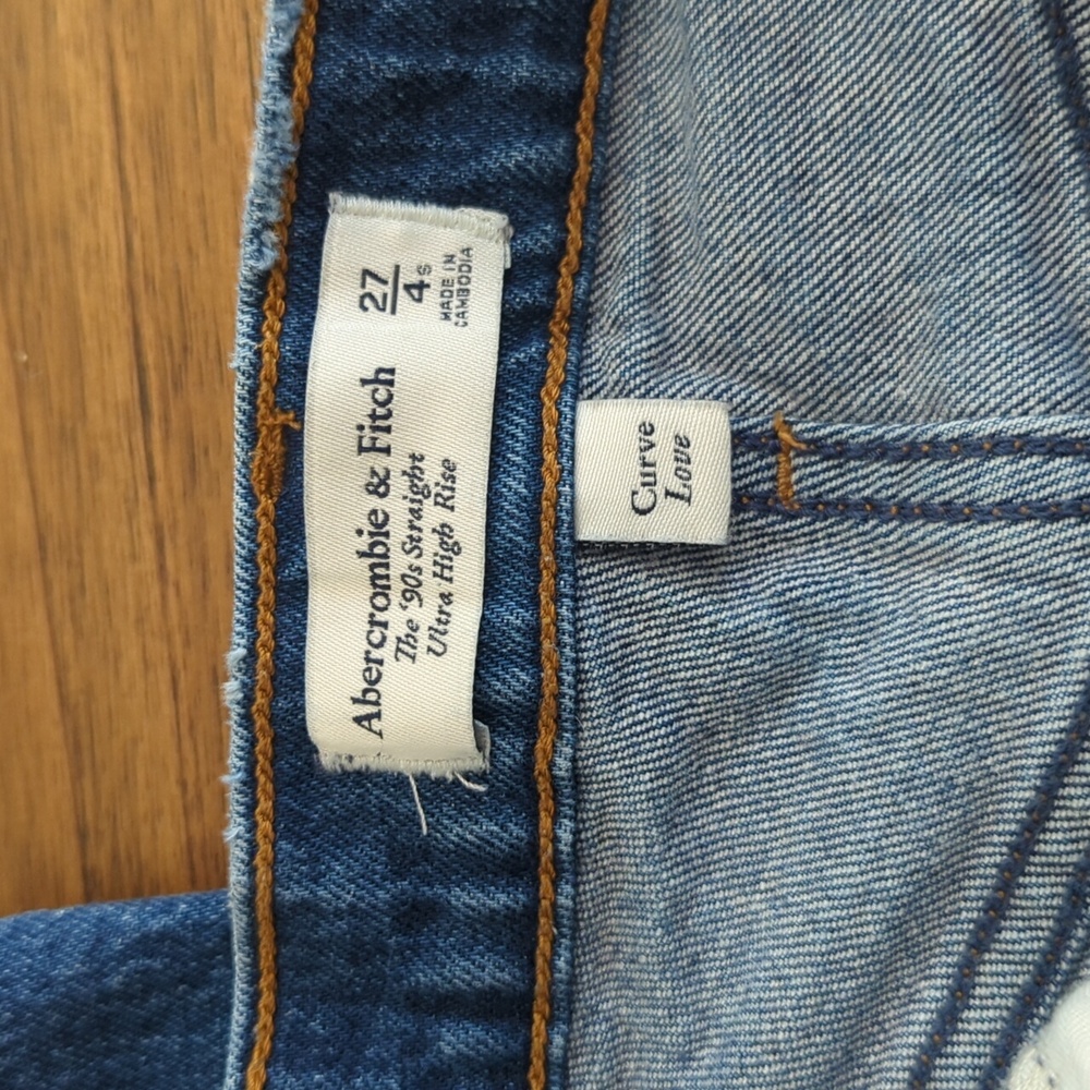 Abercrombie The 90s Straight Ultra High Rise - Picture 4 of 4